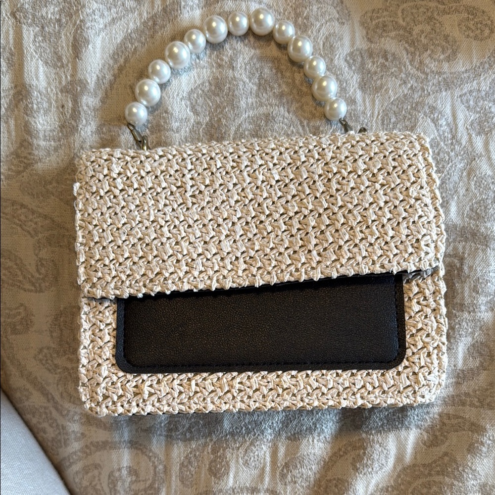 SHEIN Cream and Black Woven Clutch with Pearl Handle